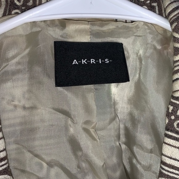 Akris tan patterned double breasted blazer - Picture 2 of 6